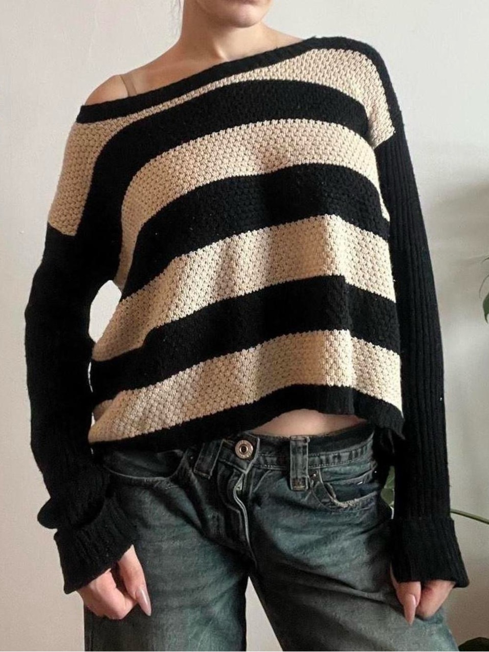 Size Large Black and White Striped Bluenotes Sweater